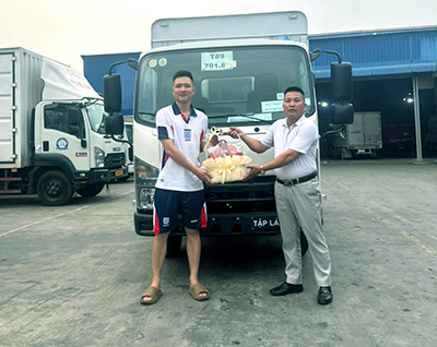 Lễ bàn giao xe tập lái cho Trường lái xe Nam sơn Hải PhòngTin tức Xe tải Hải phòng, xe tải hyundai chính hãng tại hải phòng